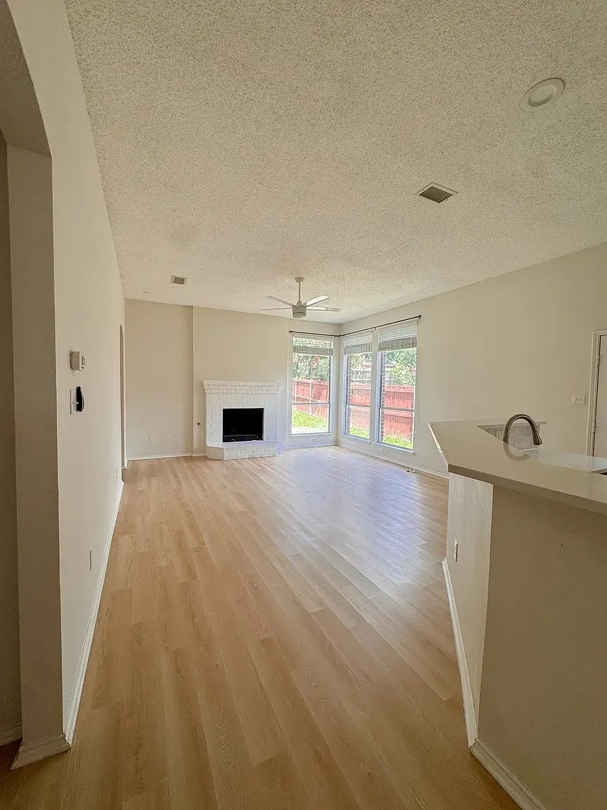 7015 Hillwood Drive Sachse, TX 75048