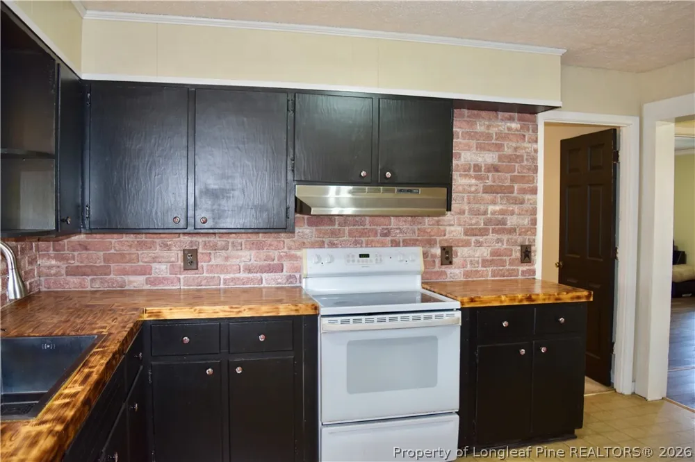 14740 Nc Highway 41 Highway S Fairmont, NC 28340