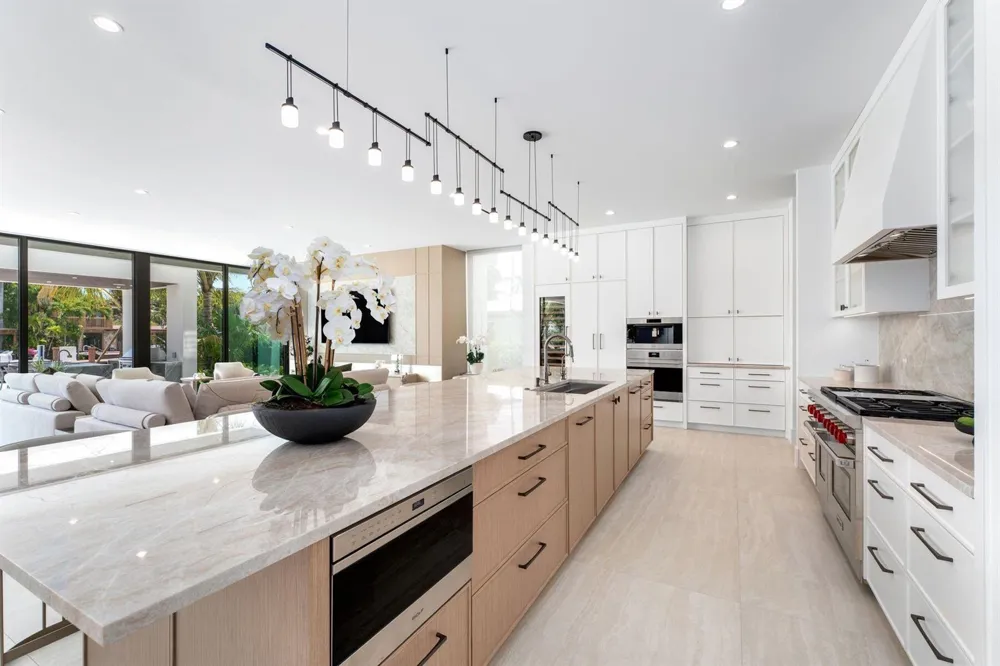 2400 Barcelona Drive Fort Lauderdale, FL 33301