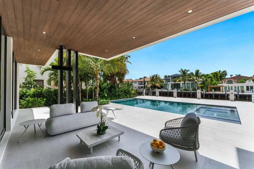 2400 Barcelona Drive Fort Lauderdale, FL 33301