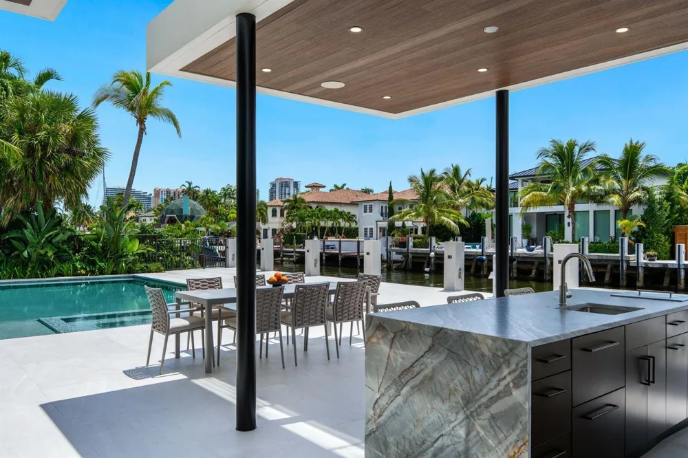 2400 Barcelona Drive Fort Lauderdale, FL 33301
