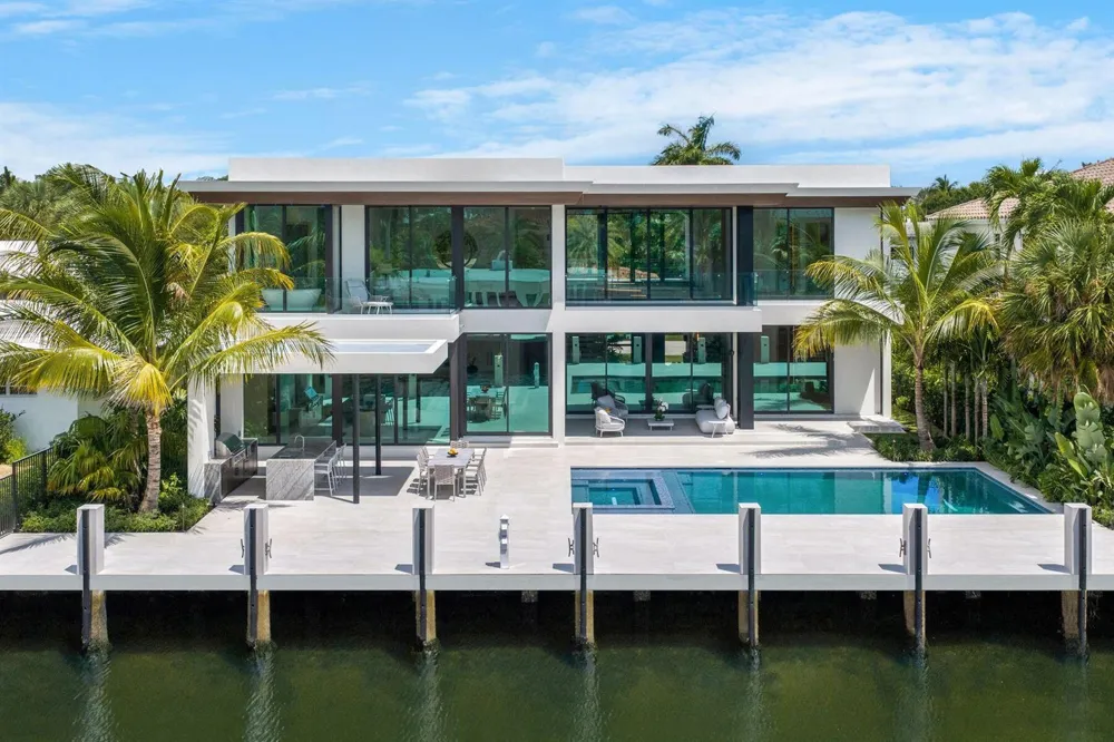 2400 Barcelona Drive Fort Lauderdale, FL 33301
