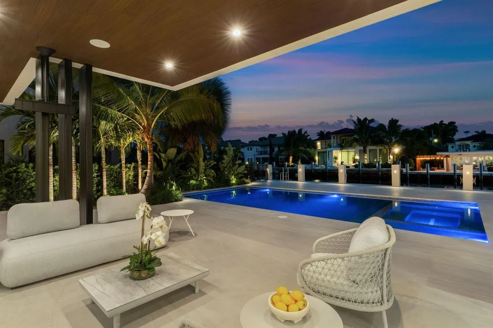 2400 Barcelona Drive Fort Lauderdale, FL 33301