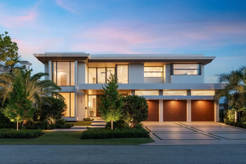 2400 Barcelona Drive Fort Lauderdale, FL 33301