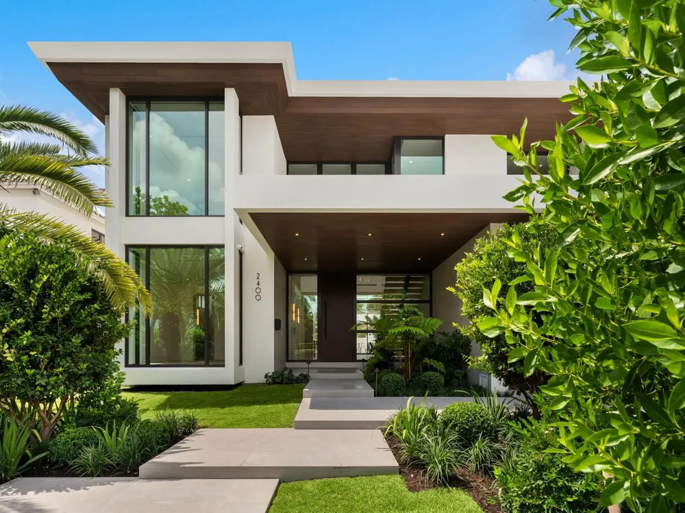 2400 Barcelona Drive Fort Lauderdale, FL 33301