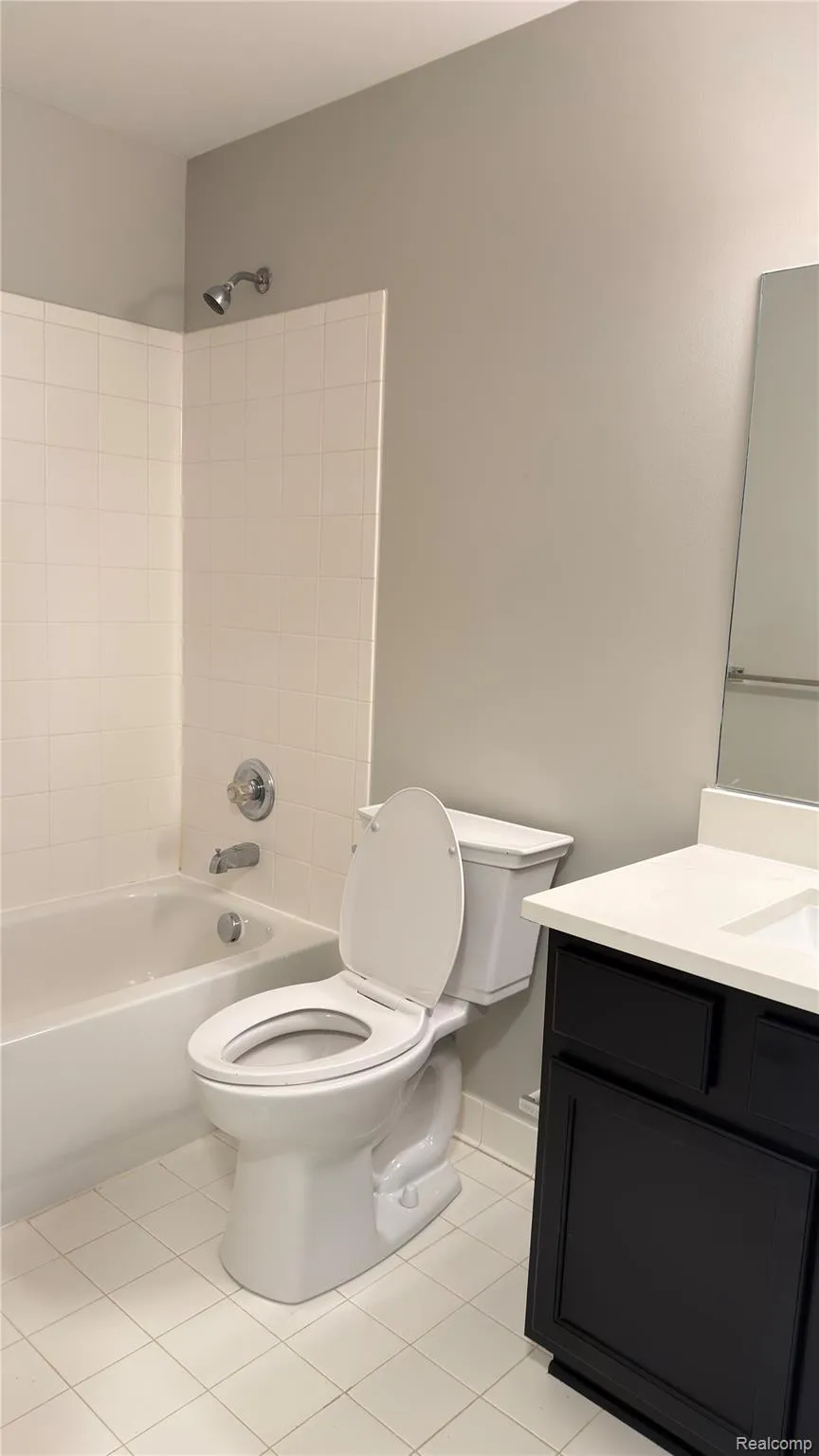 24202 Chesapeake Circle Walled Lake City, MI 48390