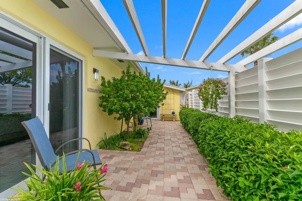 208 Sims Creek Drive Jupiter, FL 33458