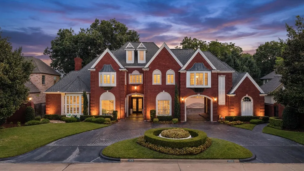 1405 Bentley Court Southlake, TX 76092