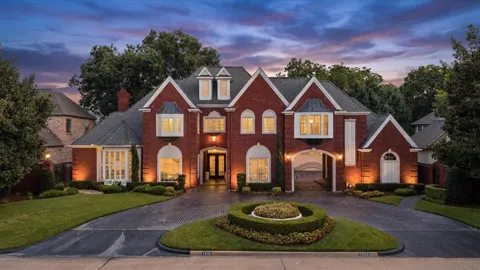1405 Bentley Court