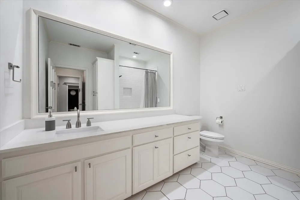 1405 Bentley Court Southlake, TX 76092