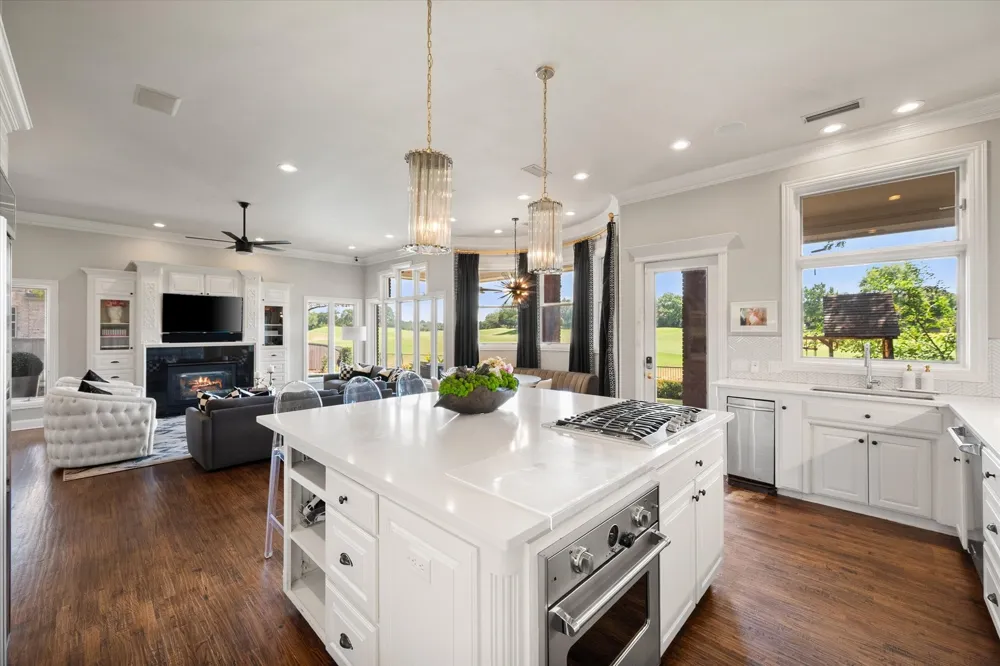 1405 Bentley Court Southlake, TX 76092
