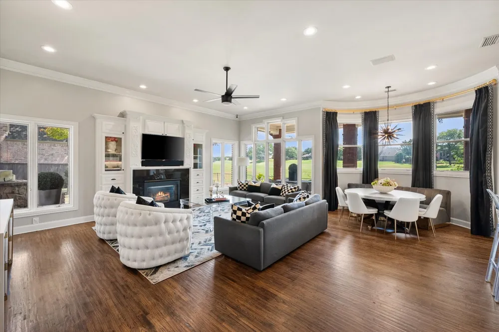 1405 Bentley Court Southlake, TX 76092