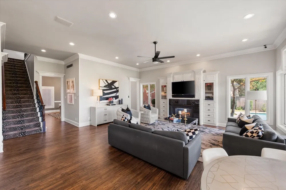 1405 Bentley Court Southlake, TX 76092