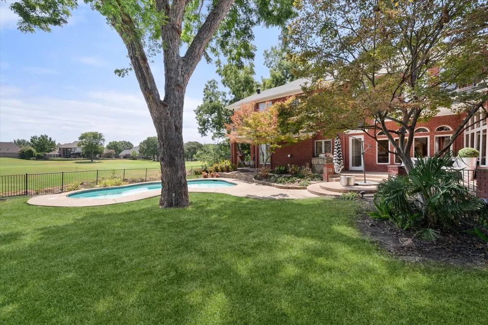 1405 Bentley Court Southlake, TX 76092