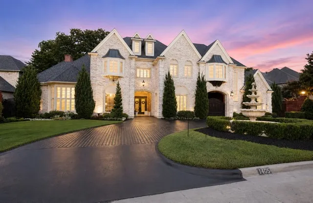 1405 Bentley Court Southlake, TX 76092