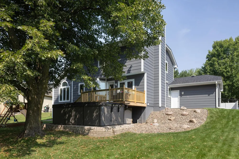 1705 Rushmore Drive Burnsville, MN 55306