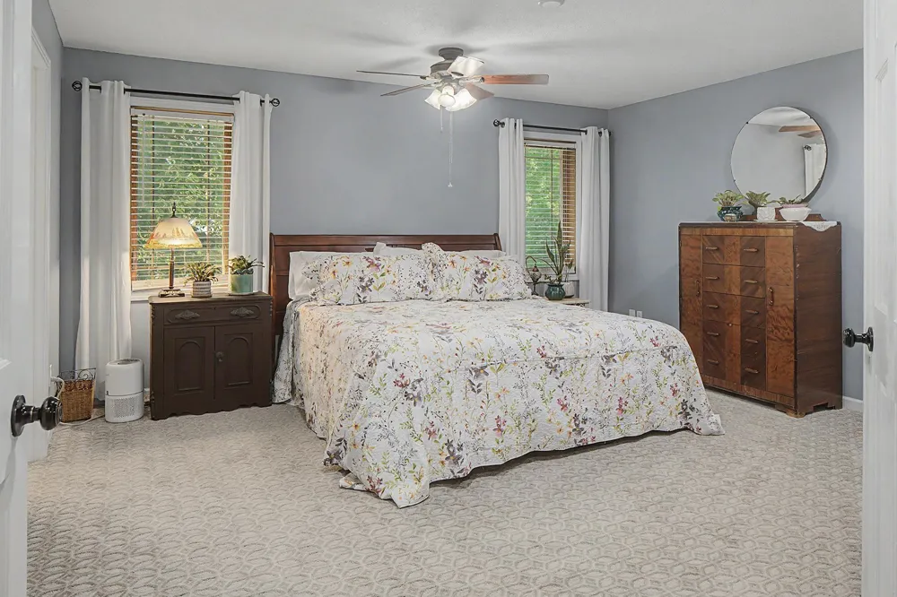 1705 Rushmore Drive Burnsville, MN 55306