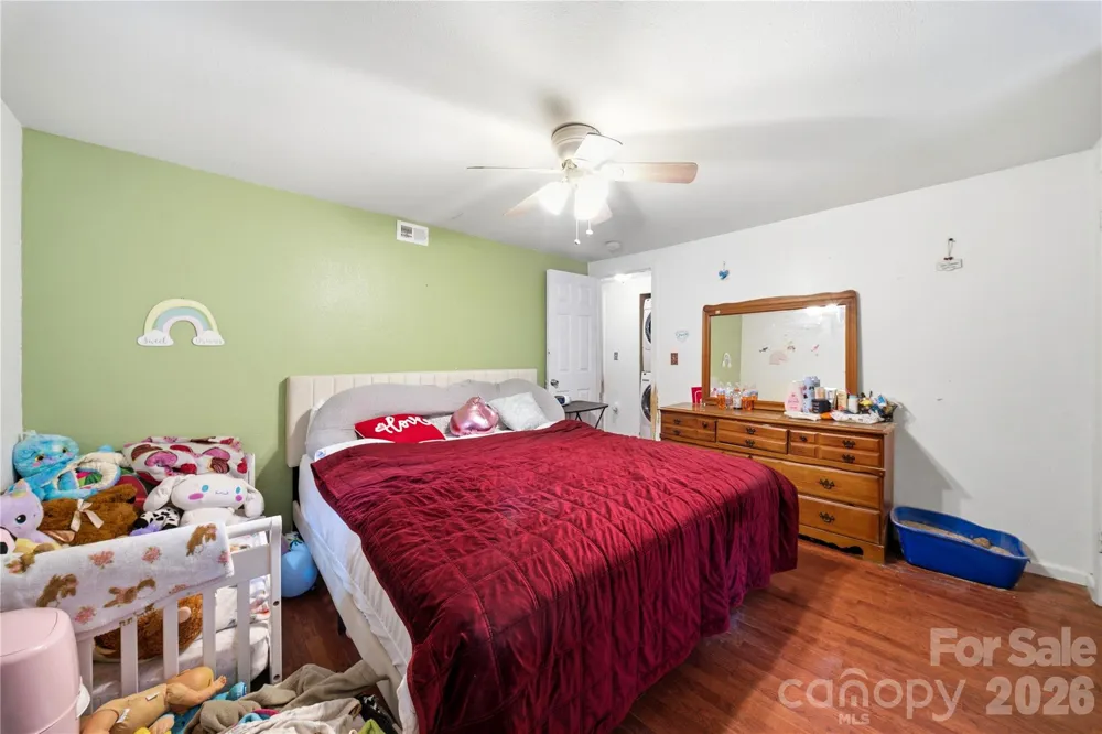 307 Beverly Avenue Hendersonville, NC 28792