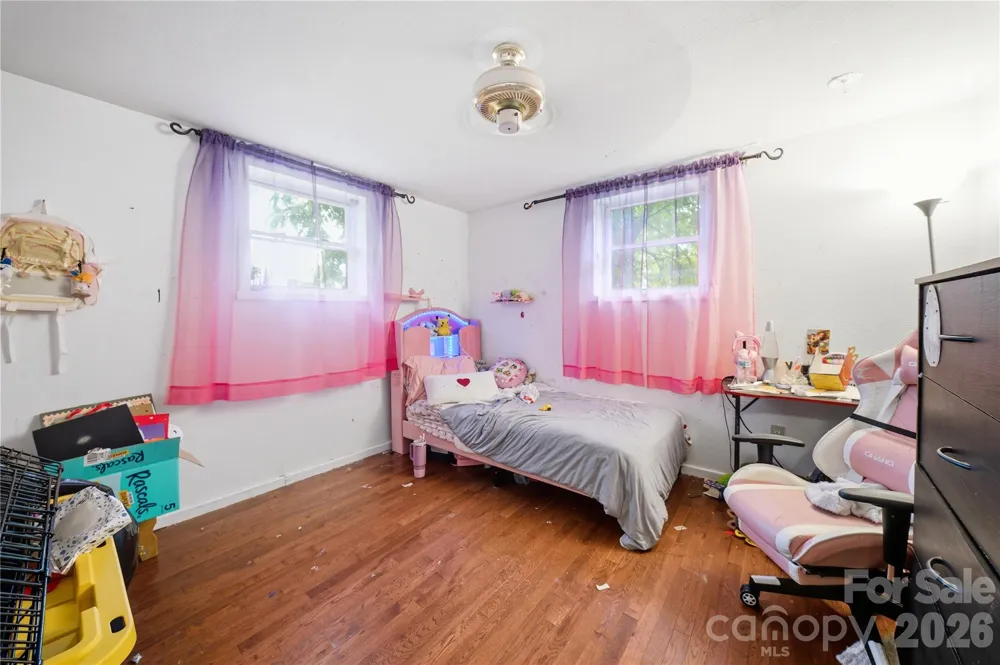 307 Beverly Avenue Hendersonville, NC 28792