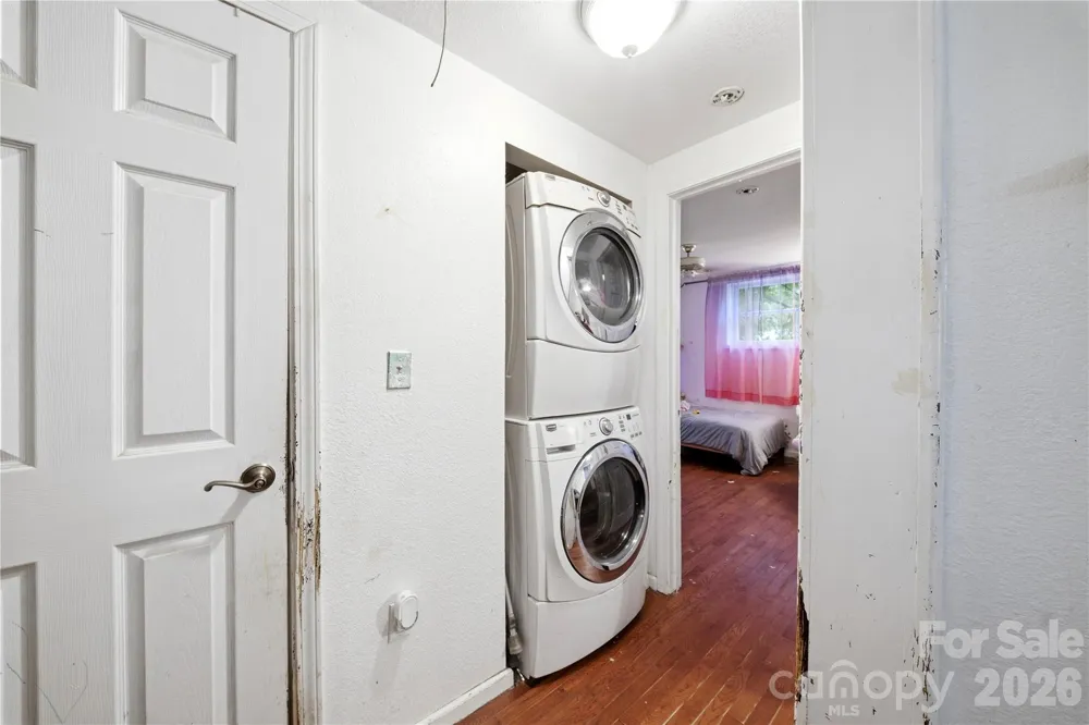 307 Beverly Avenue Hendersonville, NC 28792