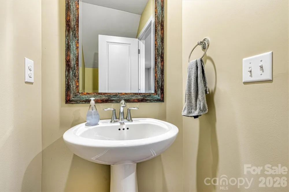 2913 Legacy Ridge Lane Catawba, NC 28609