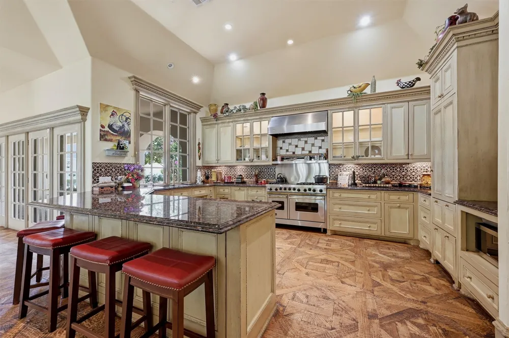 3112 Harris Street Gainesville, TX 76240