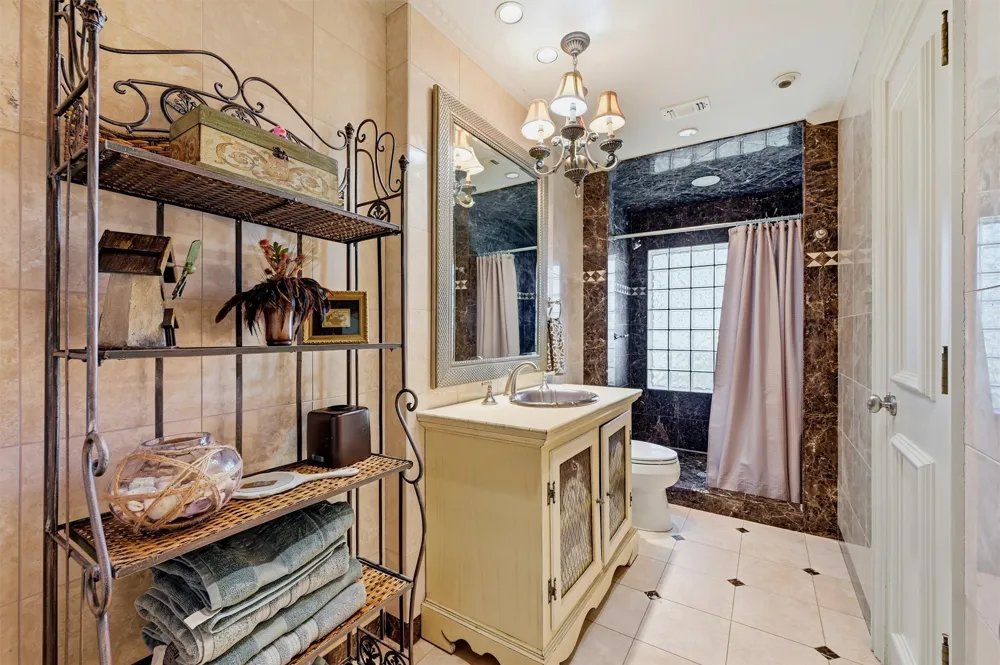 3112 Harris Street Gainesville, TX 76240