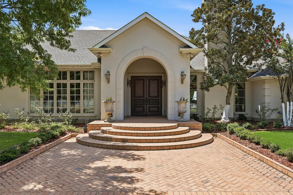 3112 Harris Street Gainesville, TX 76240
