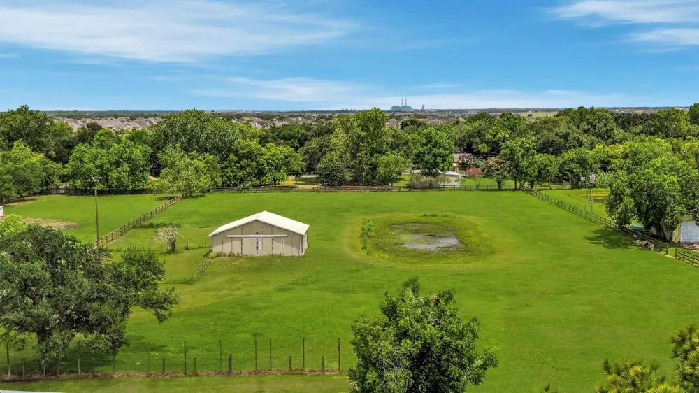 1011 Tori Richmond, TX 77469