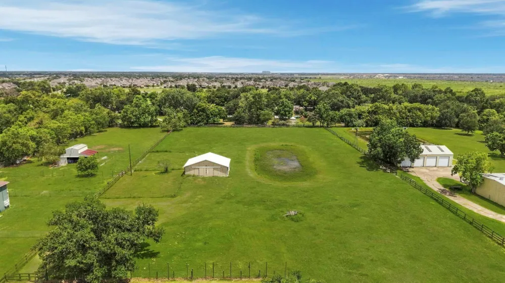 1011 Tori Richmond, TX 77469