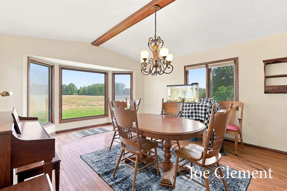2283 19 Mile Road NW Kent City, MI 49330