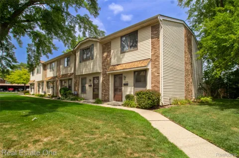1430 W WEBSTER ROAD