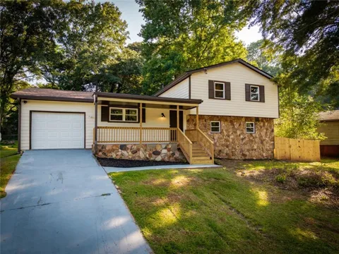 3053 Brook Lane