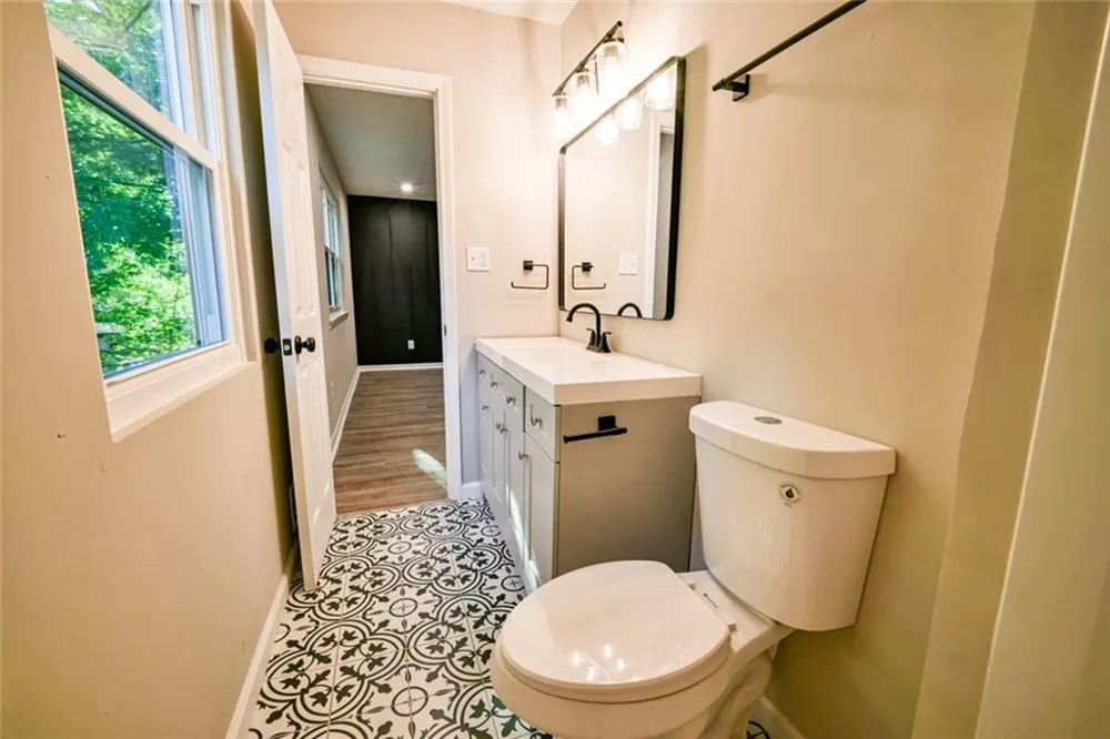 3053 Brook Lane Rex, GA 30273