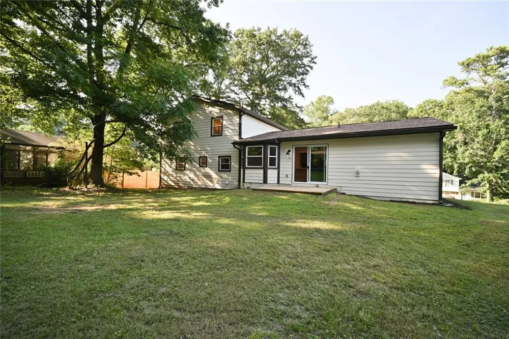 3053 Brook Lane Rex, GA 30273