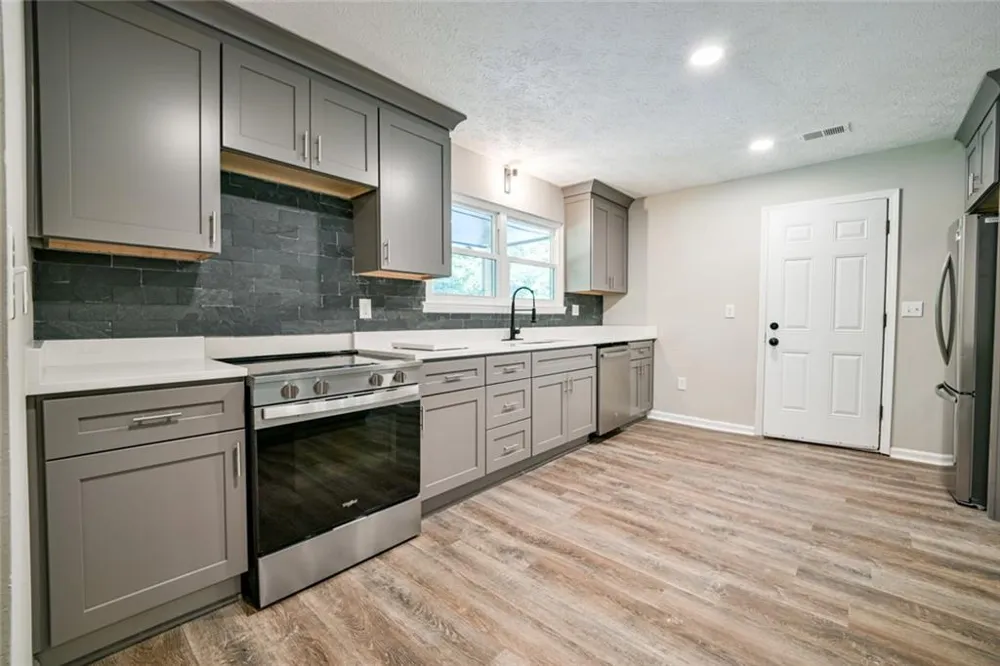 3053 Brook Lane Rex, GA 30273