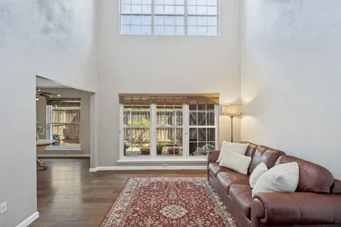 12823 Burninglog Lane