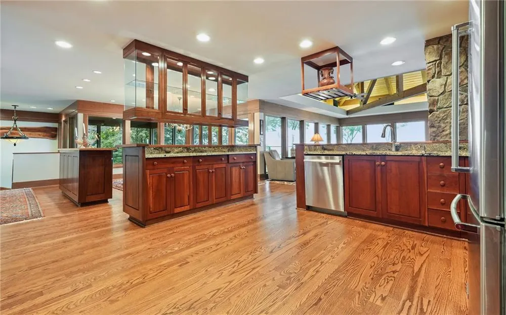 202 Sanderlin Mountain Drive Big Canoe, GA 30143