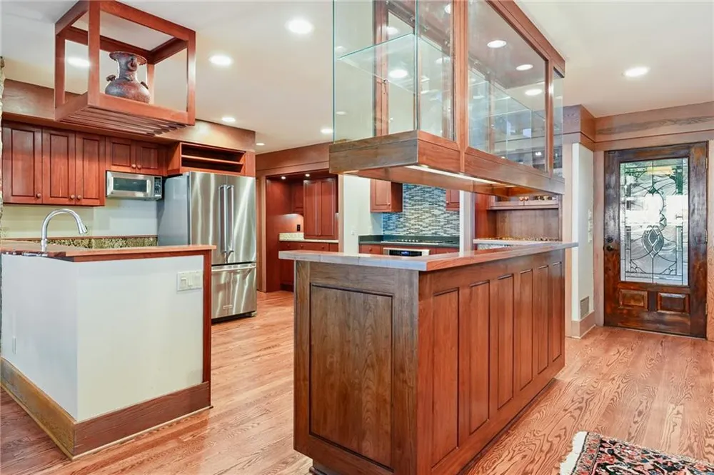 202 Sanderlin Mountain Drive Big Canoe, GA 30143