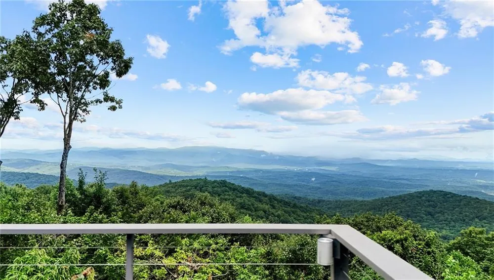 202 Sanderlin Mountain Drive Big Canoe, GA 30143