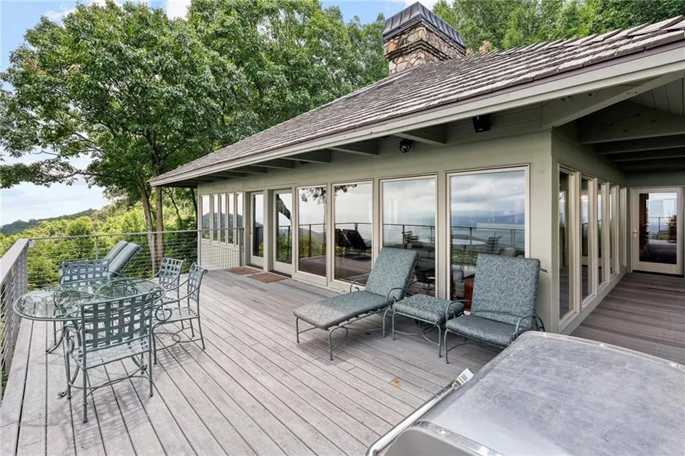 202 Sanderlin Mountain Drive Big Canoe, GA 30143