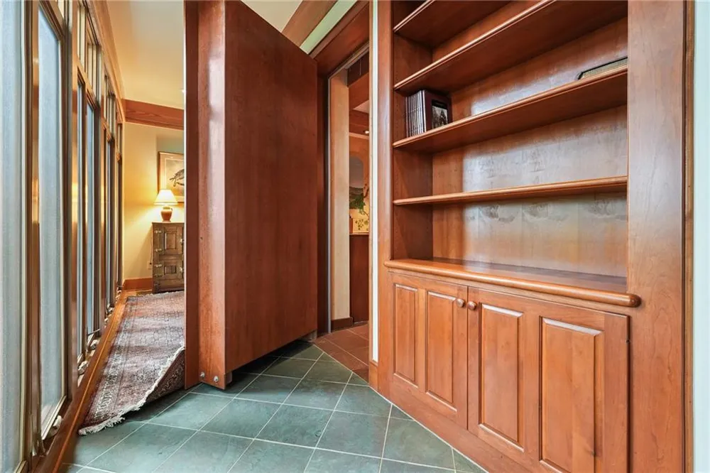 202 Sanderlin Mountain Drive Big Canoe, GA 30143
