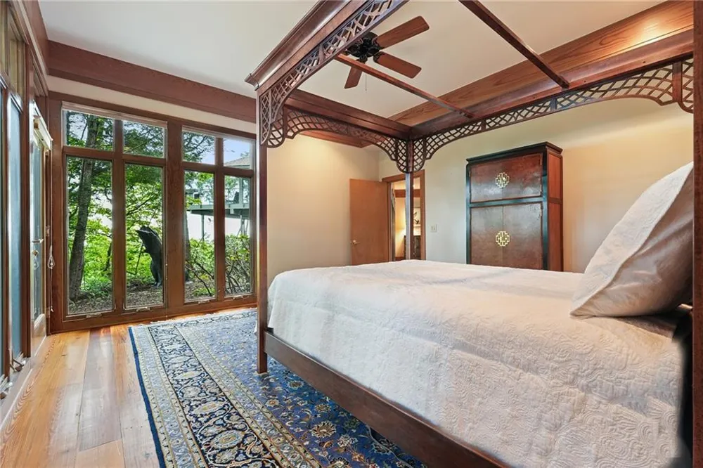 202 Sanderlin Mountain Drive Big Canoe, GA 30143