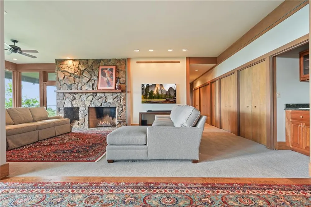 202 Sanderlin Mountain Drive Big Canoe, GA 30143