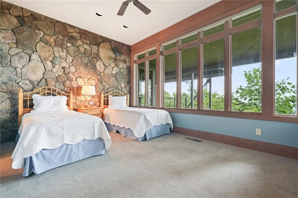202 Sanderlin Mountain Drive Big Canoe, GA 30143