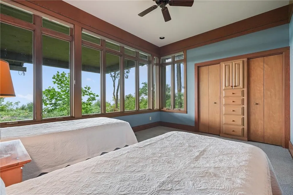 202 Sanderlin Mountain Drive Big Canoe, GA 30143