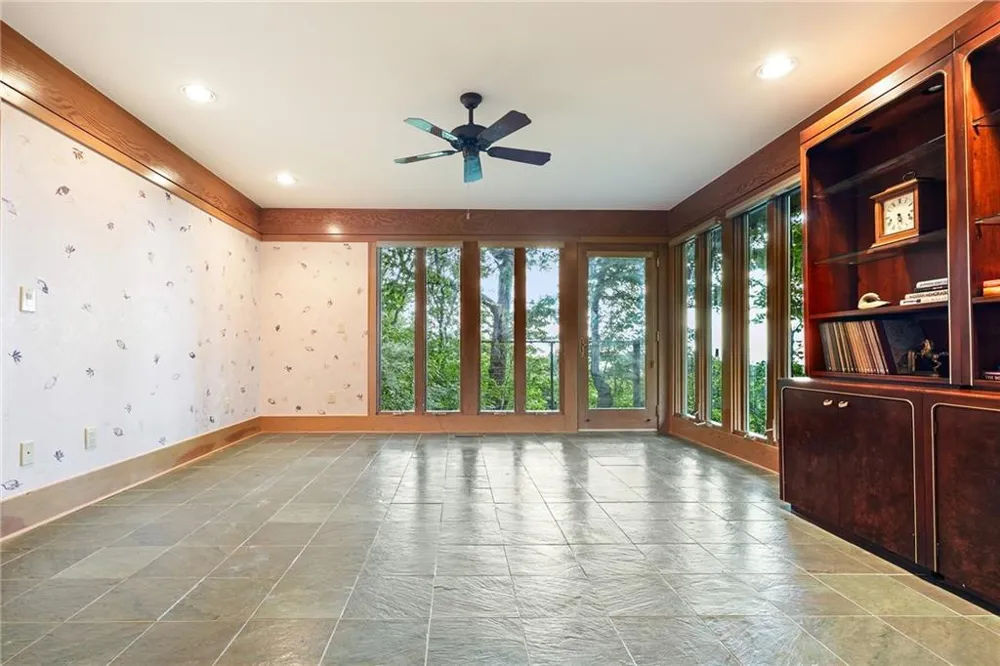 202 Sanderlin Mountain Drive Big Canoe, GA 30143