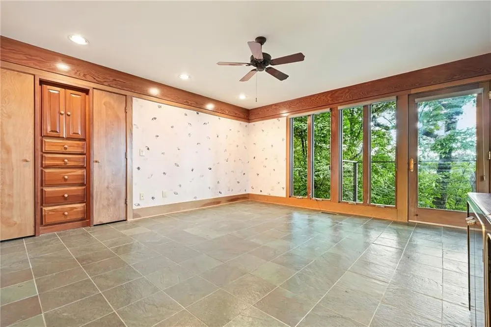 202 Sanderlin Mountain Drive Big Canoe, GA 30143