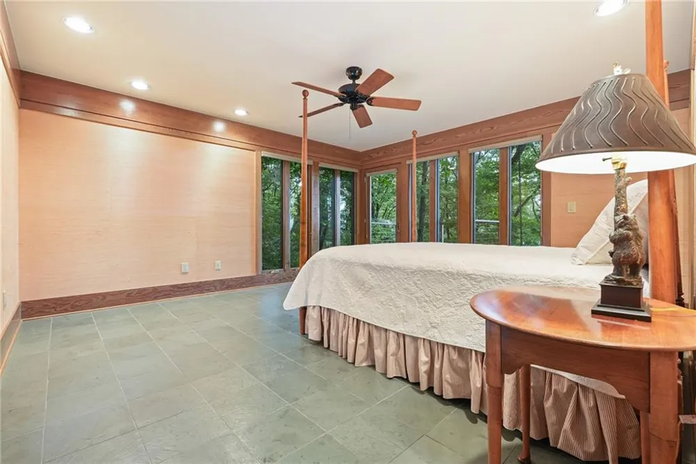 202 Sanderlin Mountain Drive Big Canoe, GA 30143