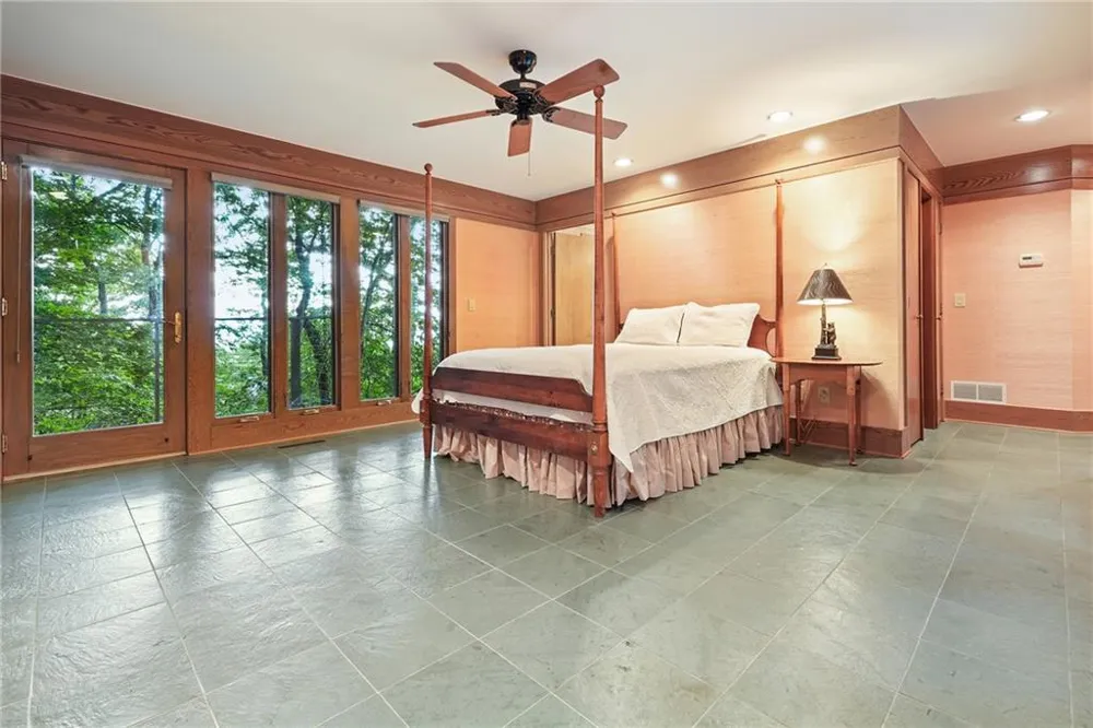 202 Sanderlin Mountain Drive Big Canoe, GA 30143